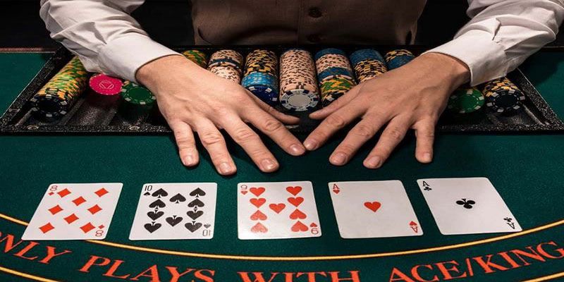 Luật đặt cược game Poker mà người chơi cần ghi nhớ